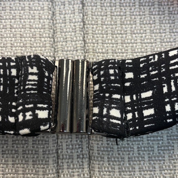 J. McLaughlin Dress Size M 
Excellent Like New Condition - Picture 7 of 7